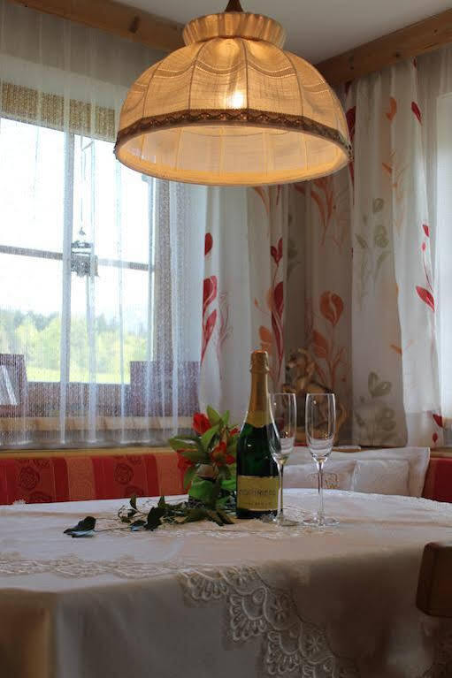 フィーバーブルンVornbichlhofアパートメント エクステリア 写真